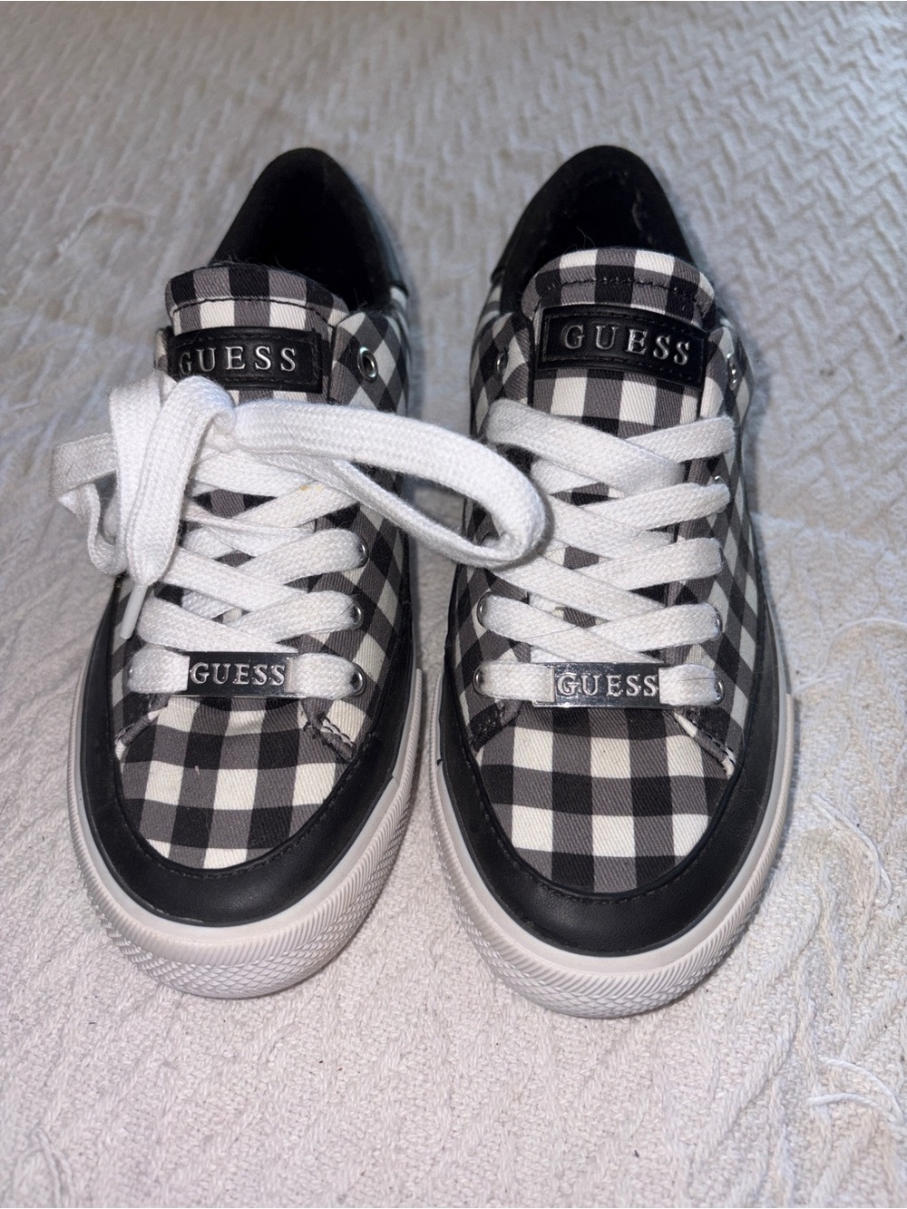 GUESS Black & White Gingham Lace-Up Sneakers